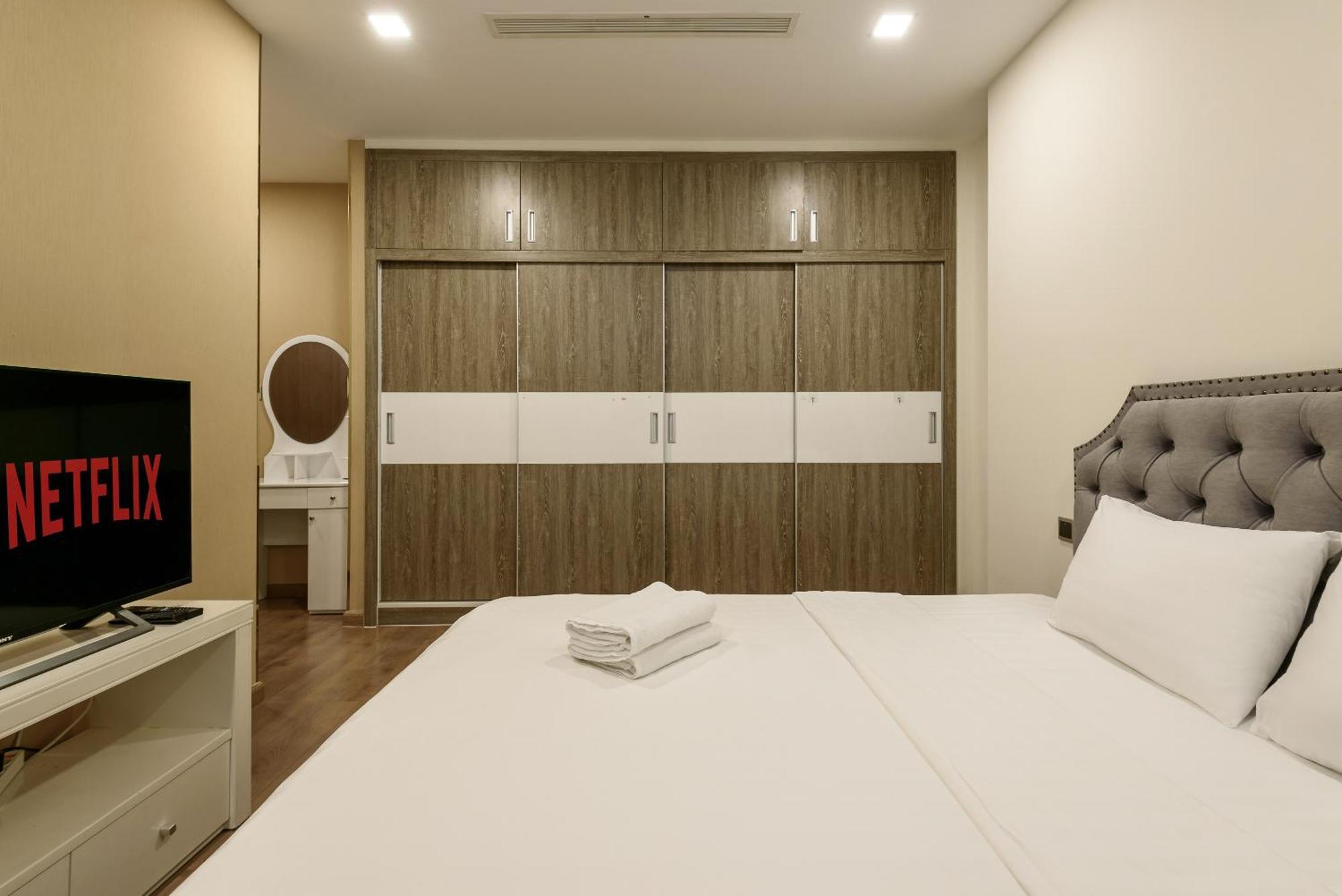 Bed & Breakfast Landmark 81 Vinhomes Christine *
